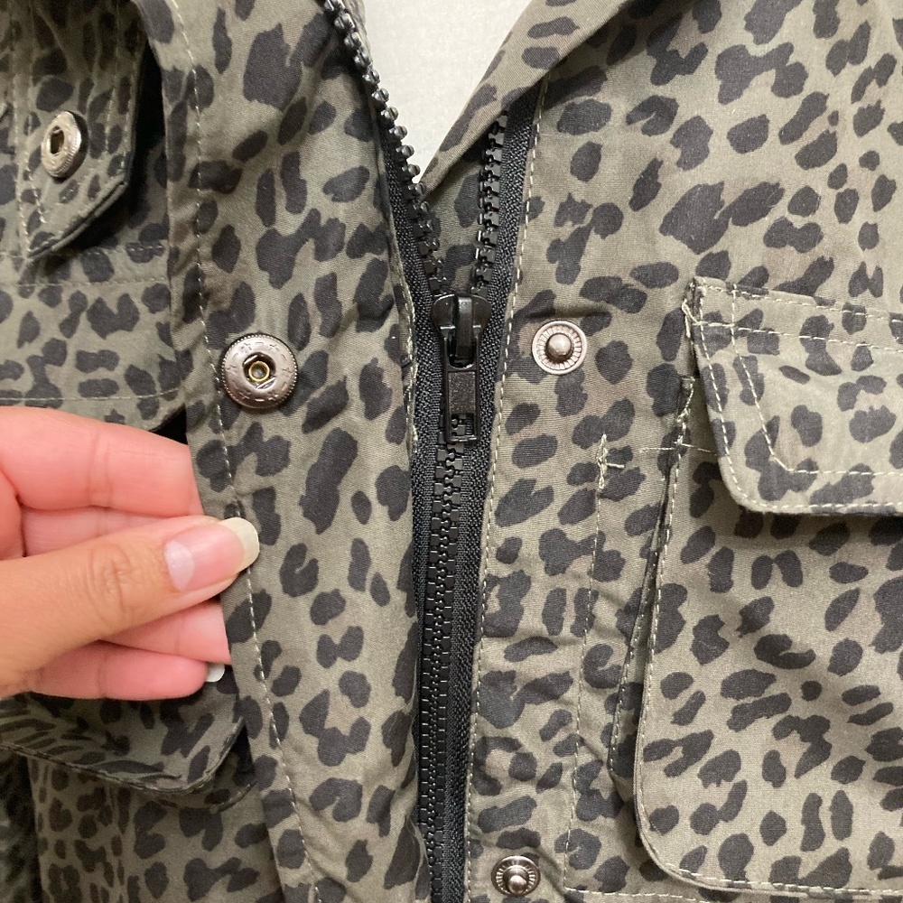 VIGOSS Leopard Jacket - Picture 7 of 13